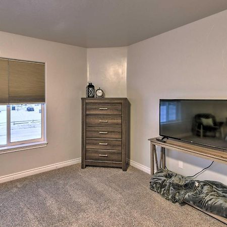 Cozy Anchorage Townhome Less Than Half Mile To Jewel Lake! Eksteriør bilde