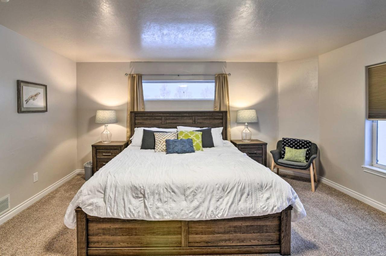 Cozy Anchorage Townhome Less Than Half Mile To Jewel Lake! Eksteriør bilde