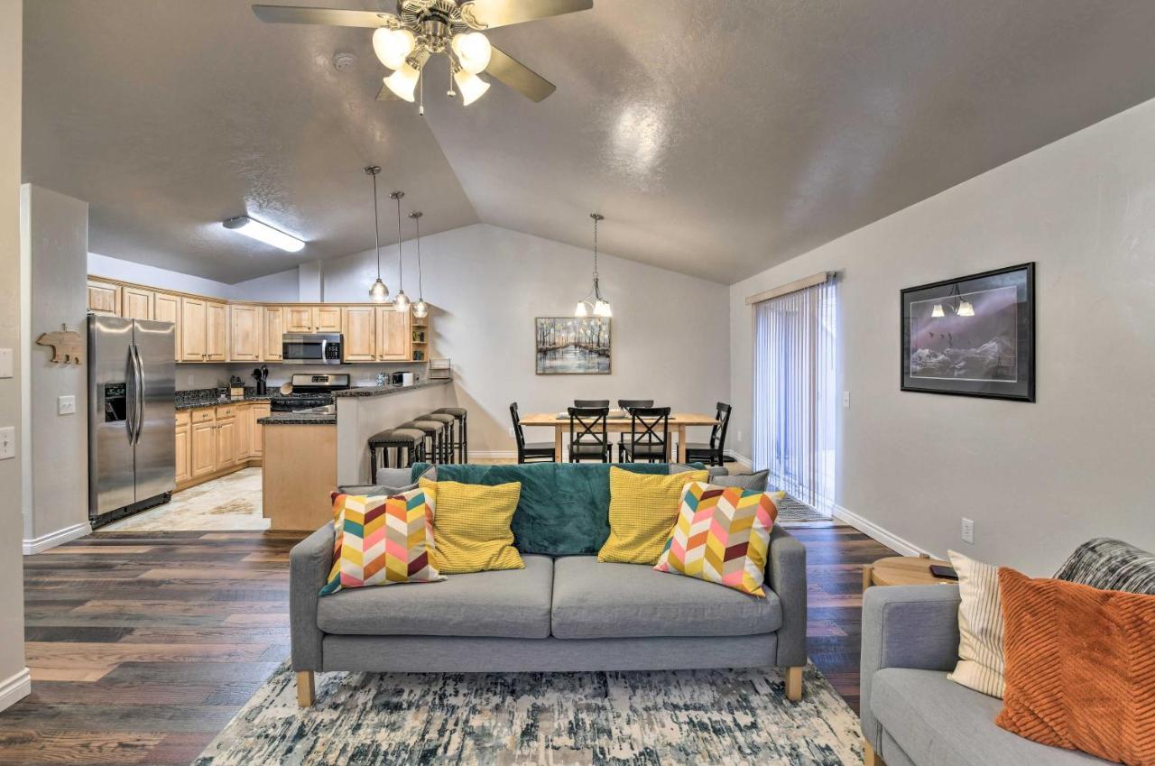 Cozy Anchorage Townhome Less Than Half Mile To Jewel Lake! Eksteriør bilde