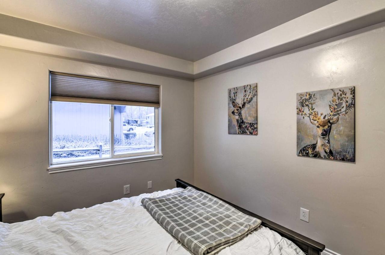 Cozy Anchorage Townhome Less Than Half Mile To Jewel Lake! Eksteriør bilde