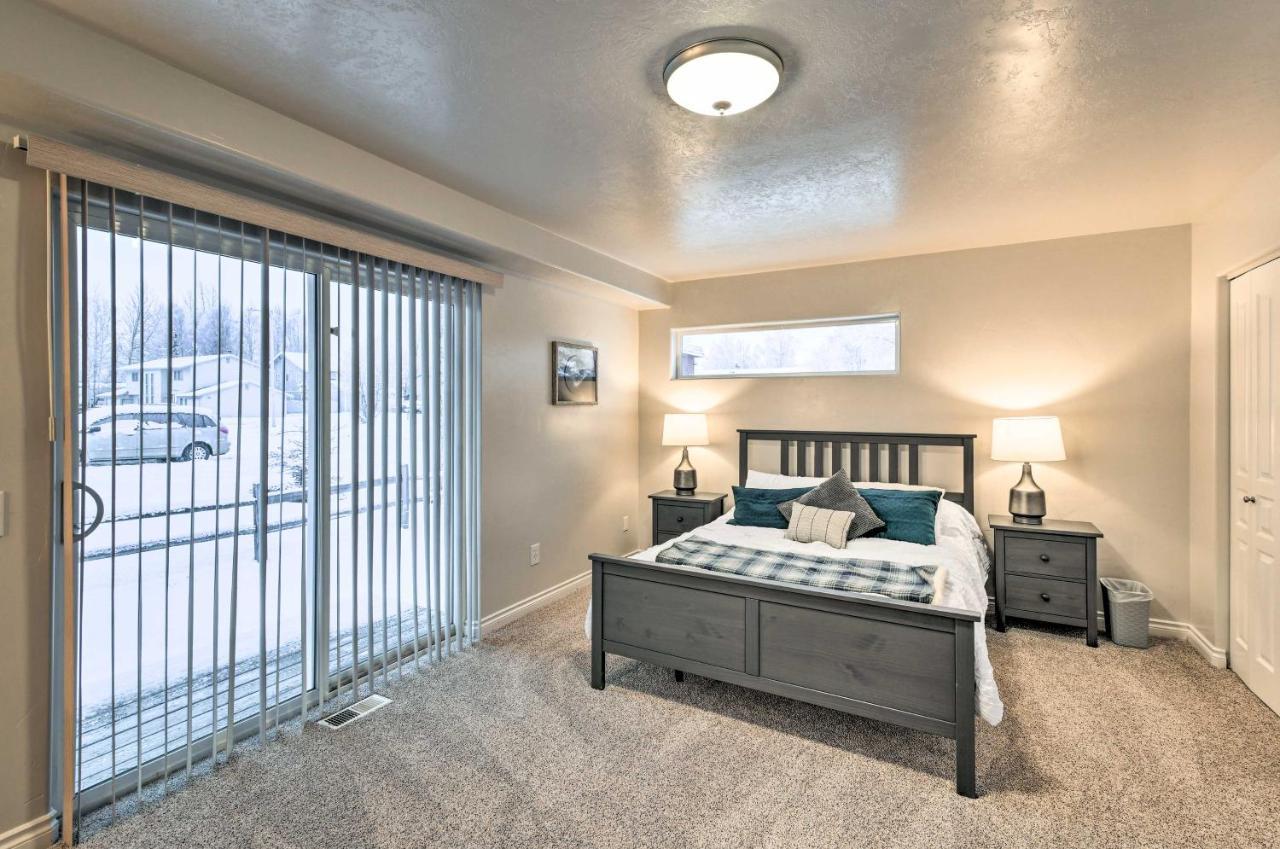 Cozy Anchorage Townhome Less Than Half Mile To Jewel Lake! Eksteriør bilde